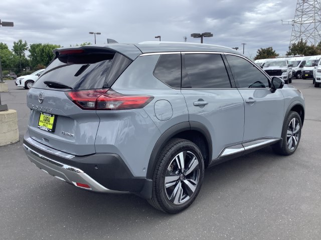 Used 2022 Nissan Rogue Platinum w/ Head-Up Display Package FWD image 31