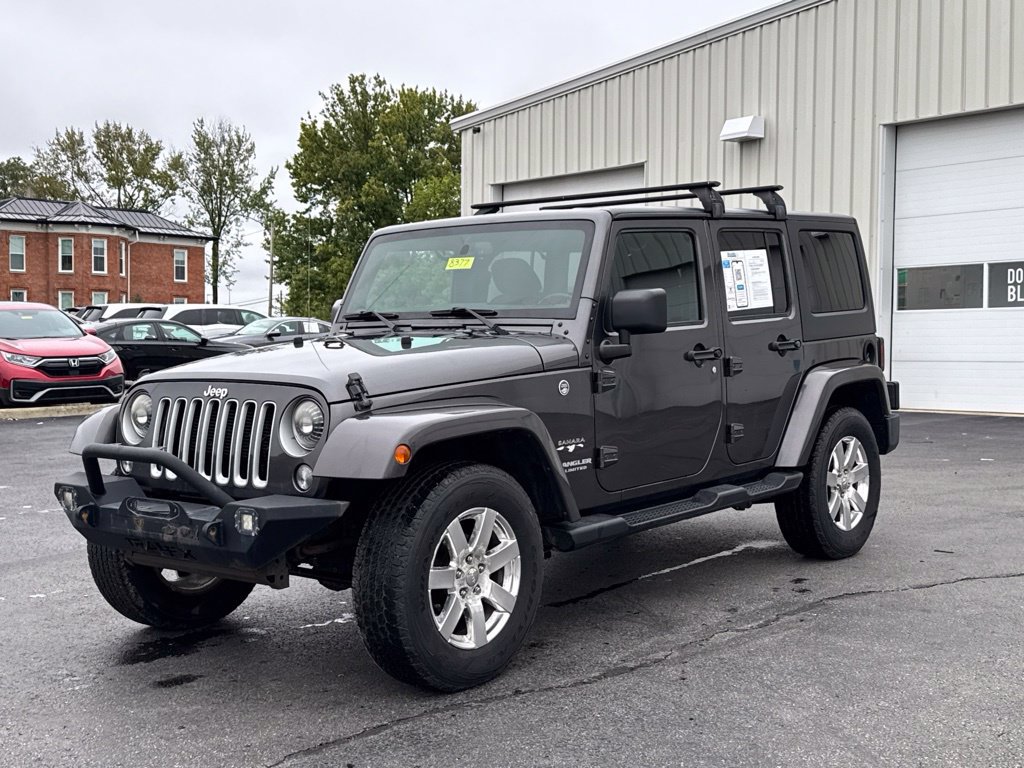 Used 2016 Jeep Wrangler Unlimited Sahara w/ Dual Top Group AWD/4WD image 3