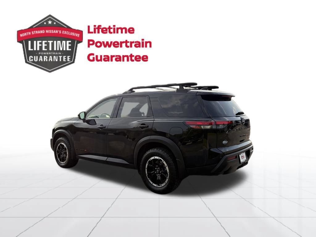 Used 2024 Nissan Pathfinder Rock Creek AWD/4WD image 3