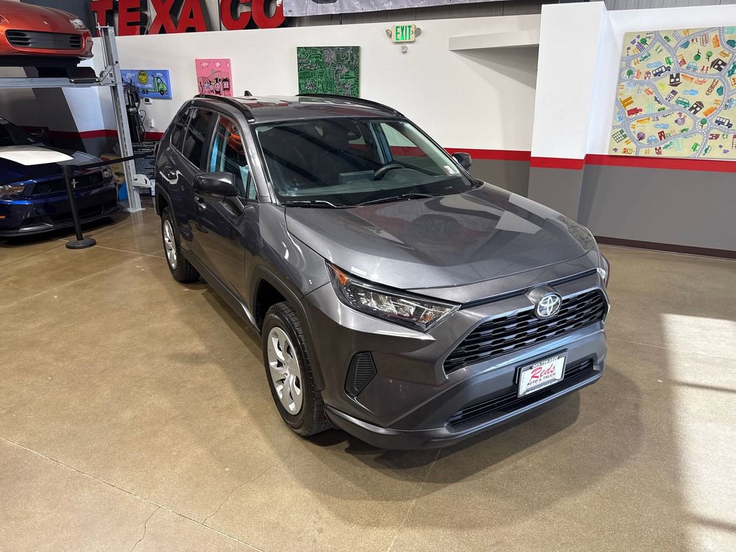 Used 2021 Toyota RAV4 LE AWD/4WD image 15