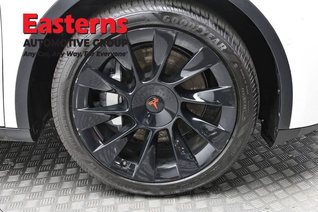 Used 2020 Tesla Model Y Long Range image 27