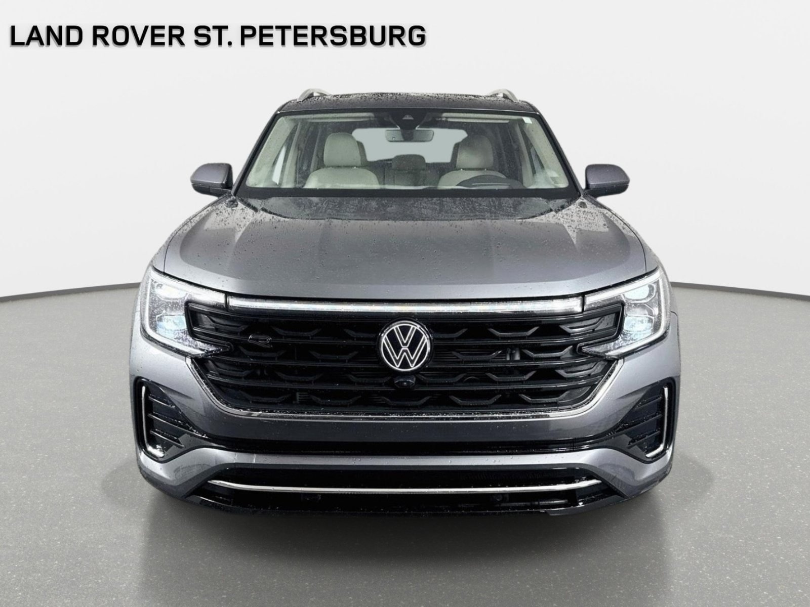 Used 2024 Volkswagen Atlas SEL Premium R-Line AWD/4WD image 2