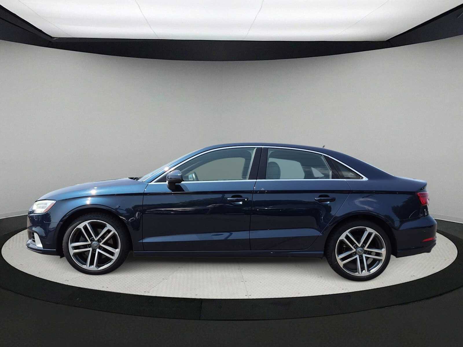 Used 2019 Audi A3 2.0T Premium w/ Convenience Package FWD image 5