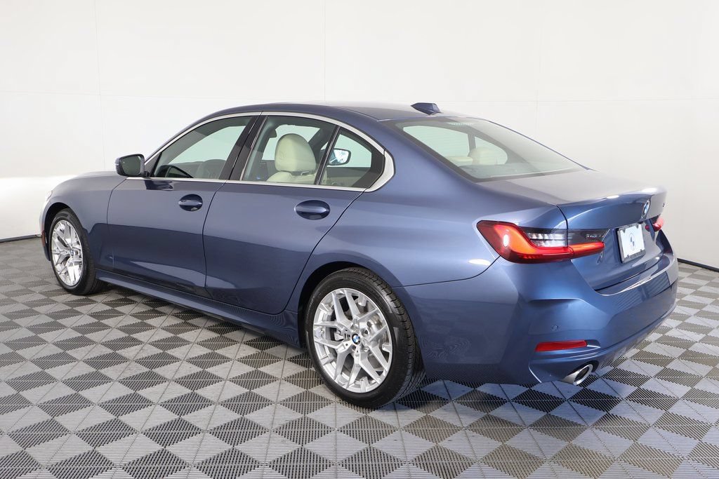 Used 2025 BMW 330i Sedan w/ Convenience Package RWD image 6