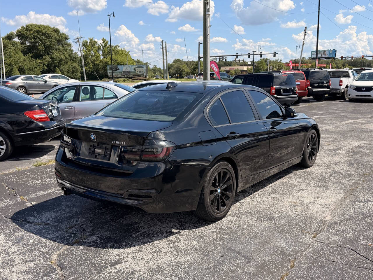 Used 2016 BMW 320i Sedan RWD image 4