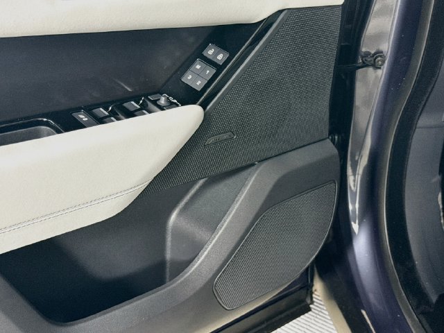 New 2026 Land Rover Range Rover Velar Belgravia AWD/4WD image 21