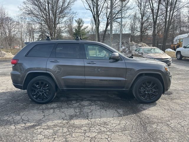 Used 2021 Jeep Grand Cherokee Laredo X image 6
