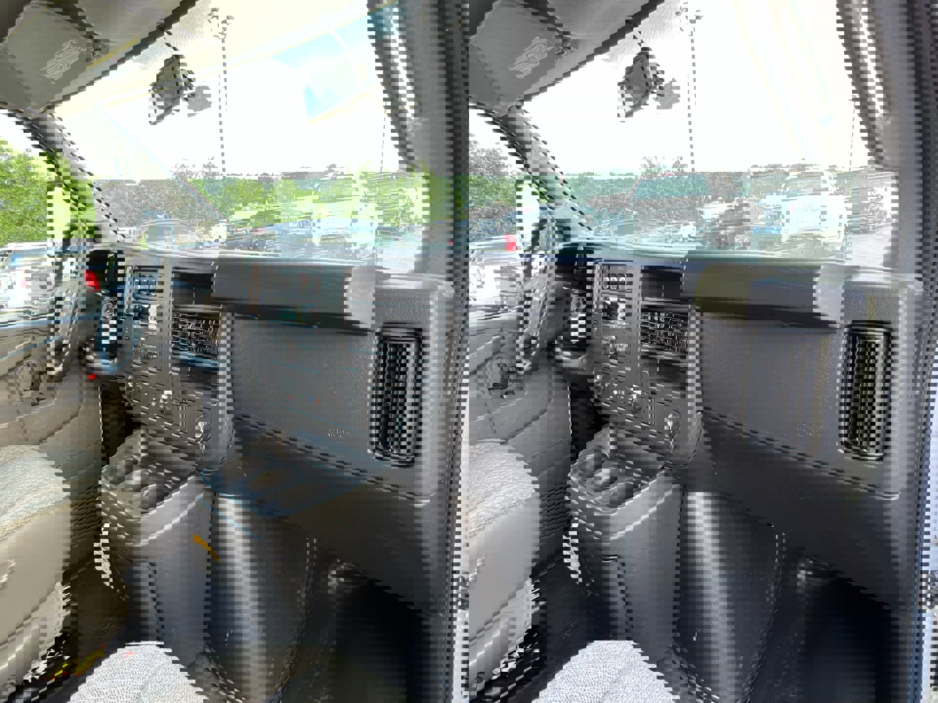 New 2025 GMC Savana 3500 w/ Power Convenience Package image 58