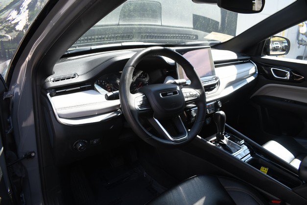 Used 2024 Jeep Compass Limited AWD/4WD image 14