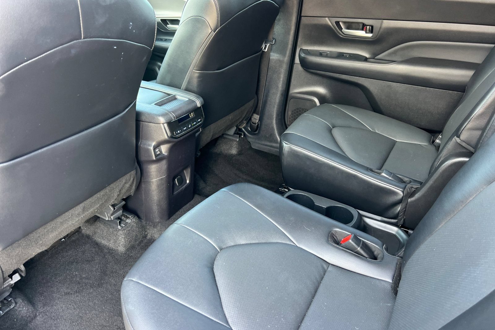 Used 2024 Toyota Grand Highlander FWD image 4