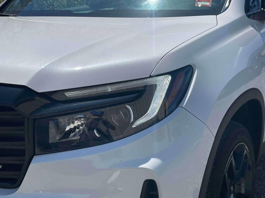 Used 2025 Honda Passport Black Edition image 7