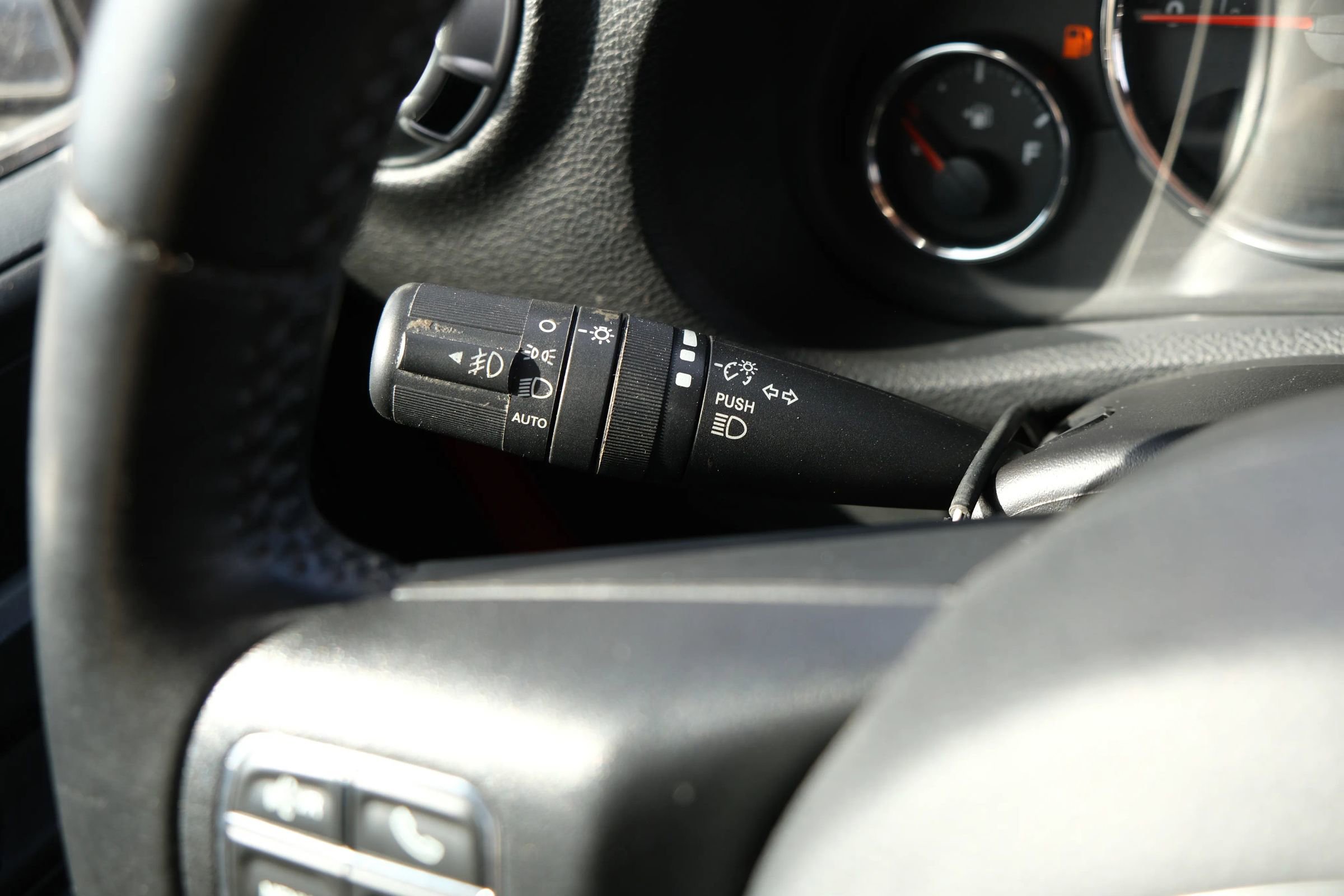 Used 2016 Jeep Wrangler Unlimited Sahara w/ Connectivity Group image 39