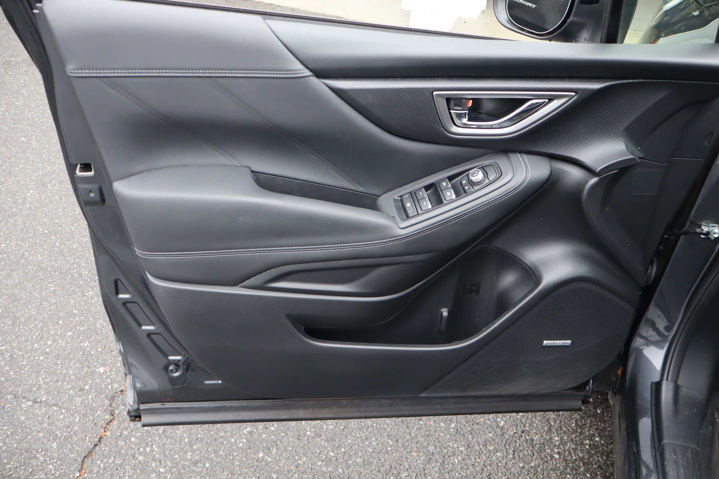 Used 2019 Subaru Forester Limited w/ Popular Package #3 image 15