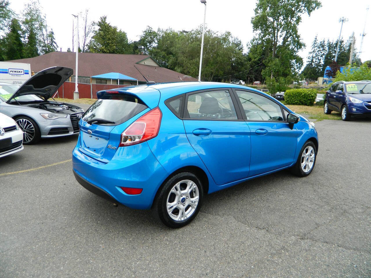 Used 2014 Ford Fiesta SE FWD image 8