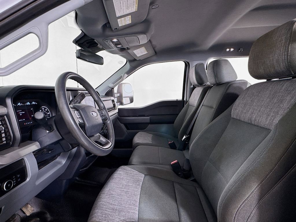 Used 2023 Ford F350 XLT AWD/4WD image 11