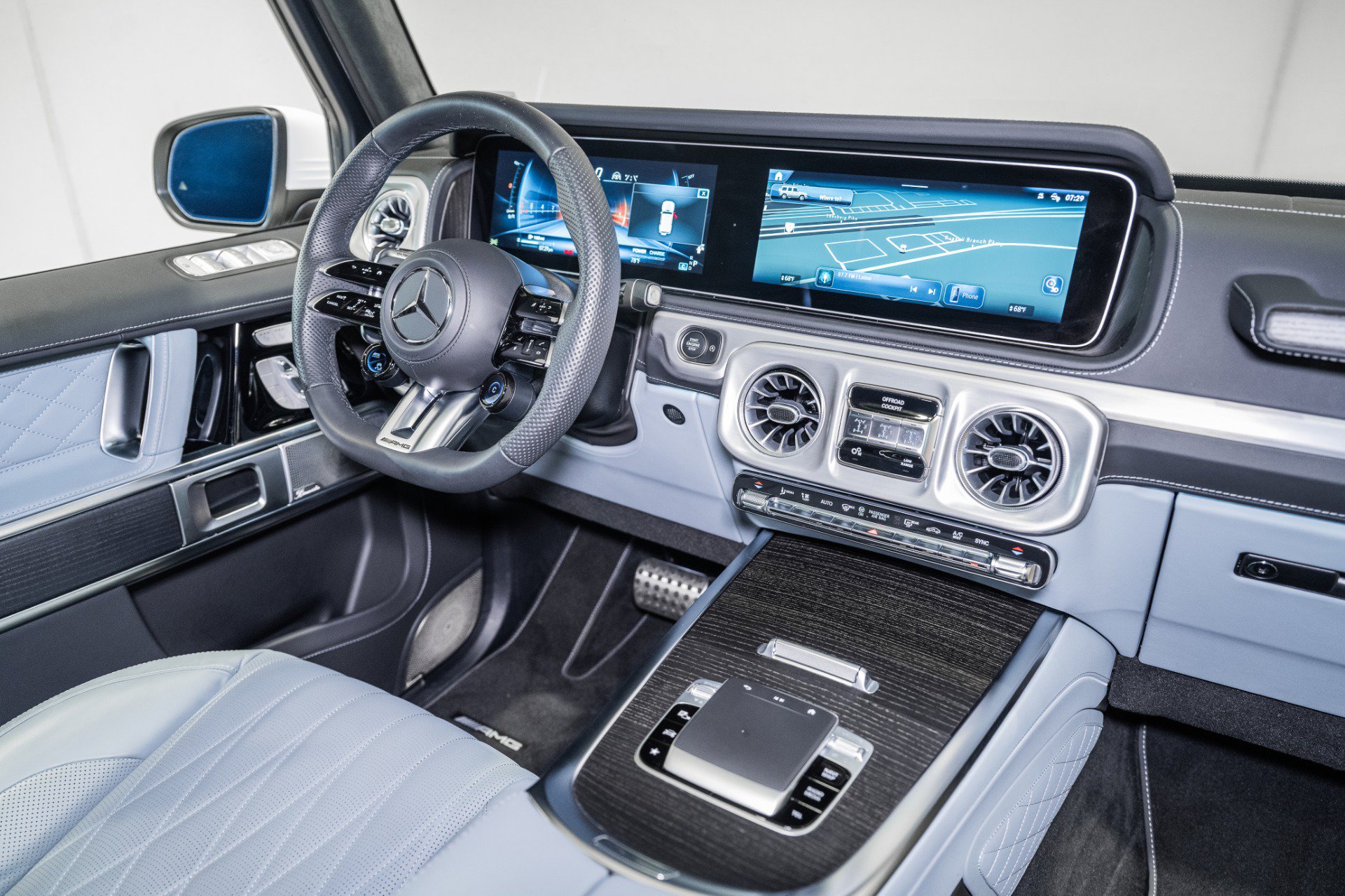Used 2026 Mercedes-Benz G 63 AMG 4MATIC image 32