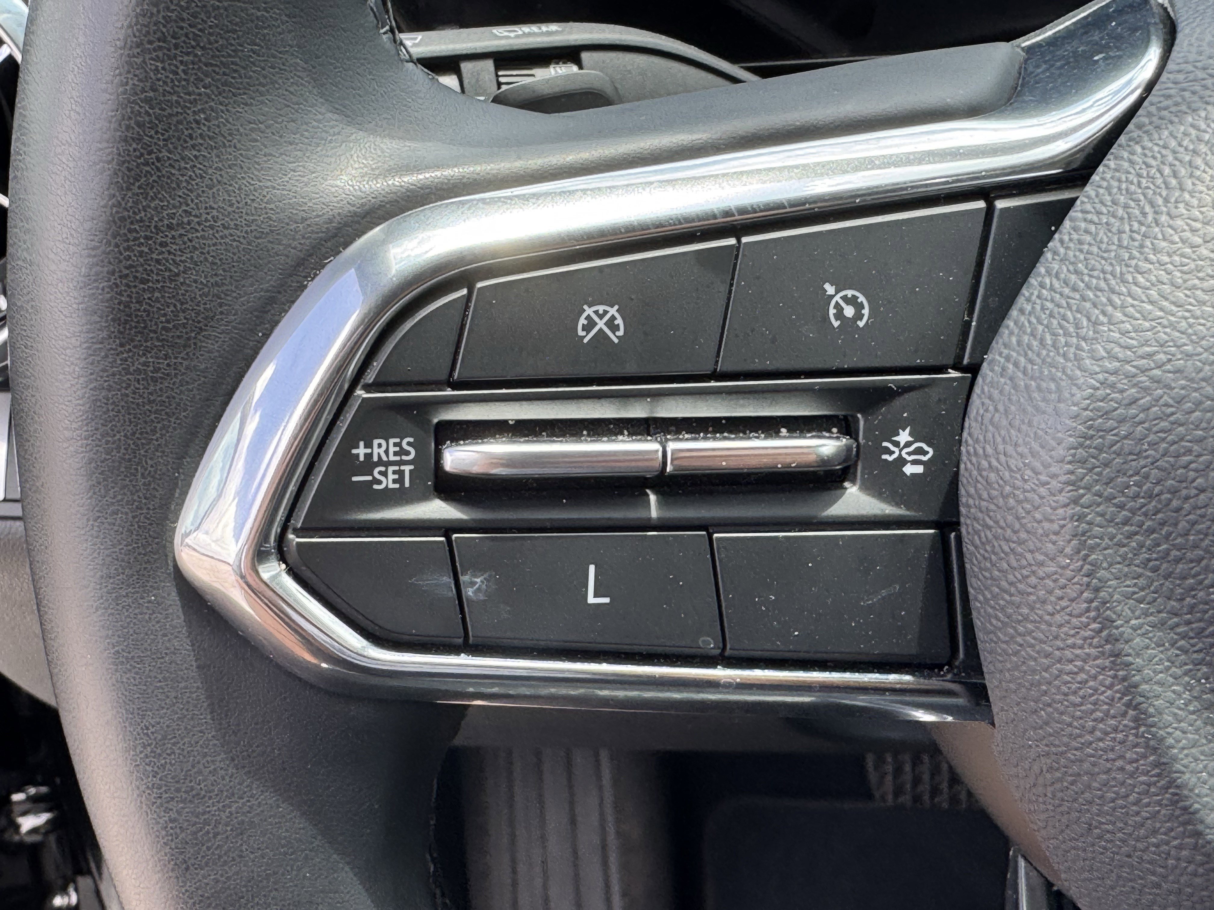 Used 2025 Chevrolet Equinox LT FWD image 25