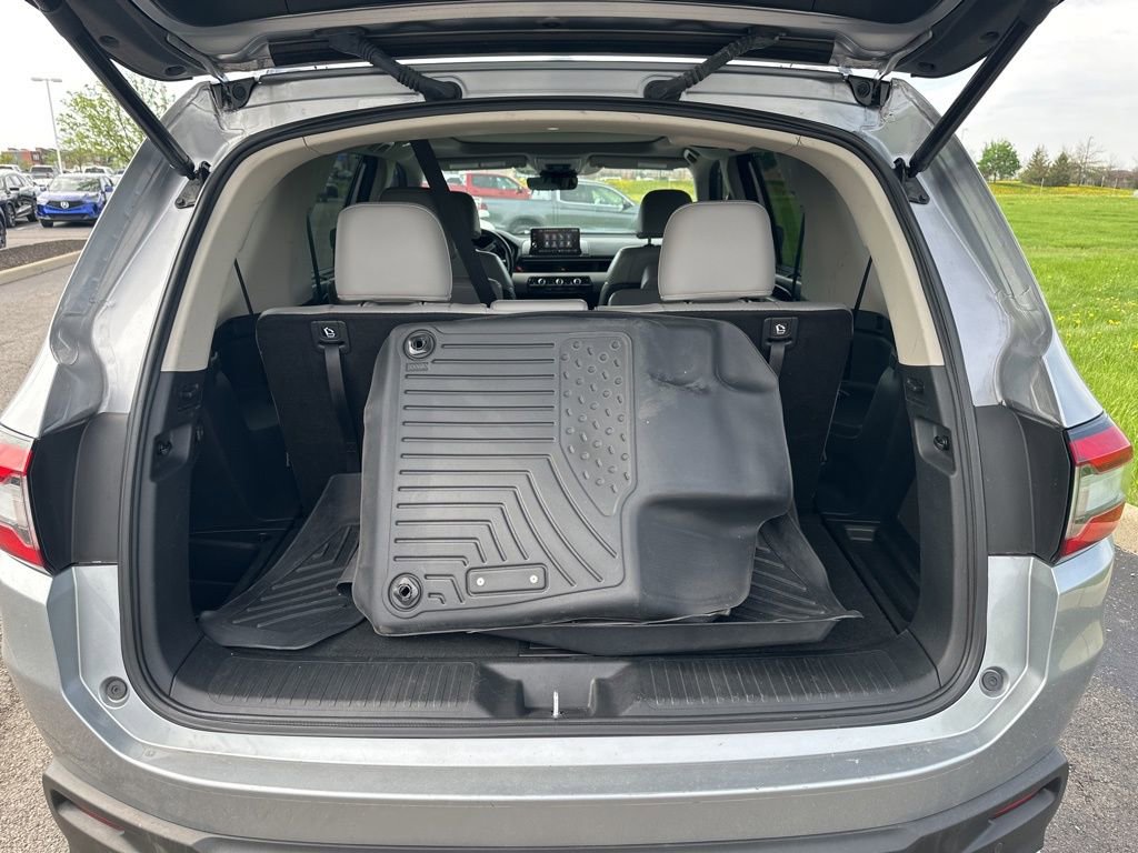 Used 2024 Honda Pilot Touring image 11
