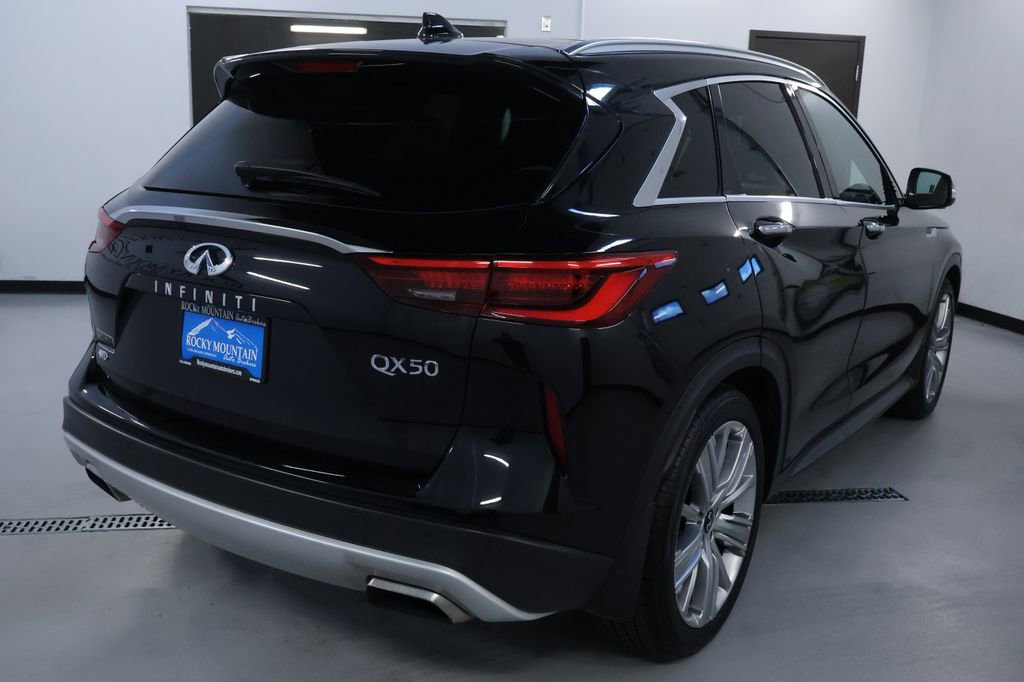 Used 2020 INFINITI QX50 Sensory w/ Proactive Package AWD/4WD image 7