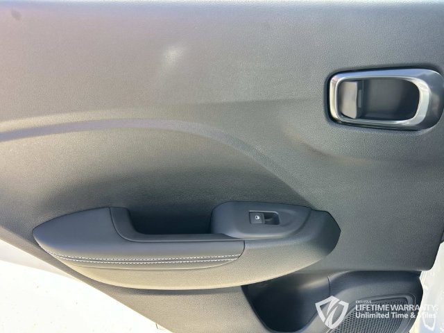 New 2026 Hyundai Venue SEL FWD image 18