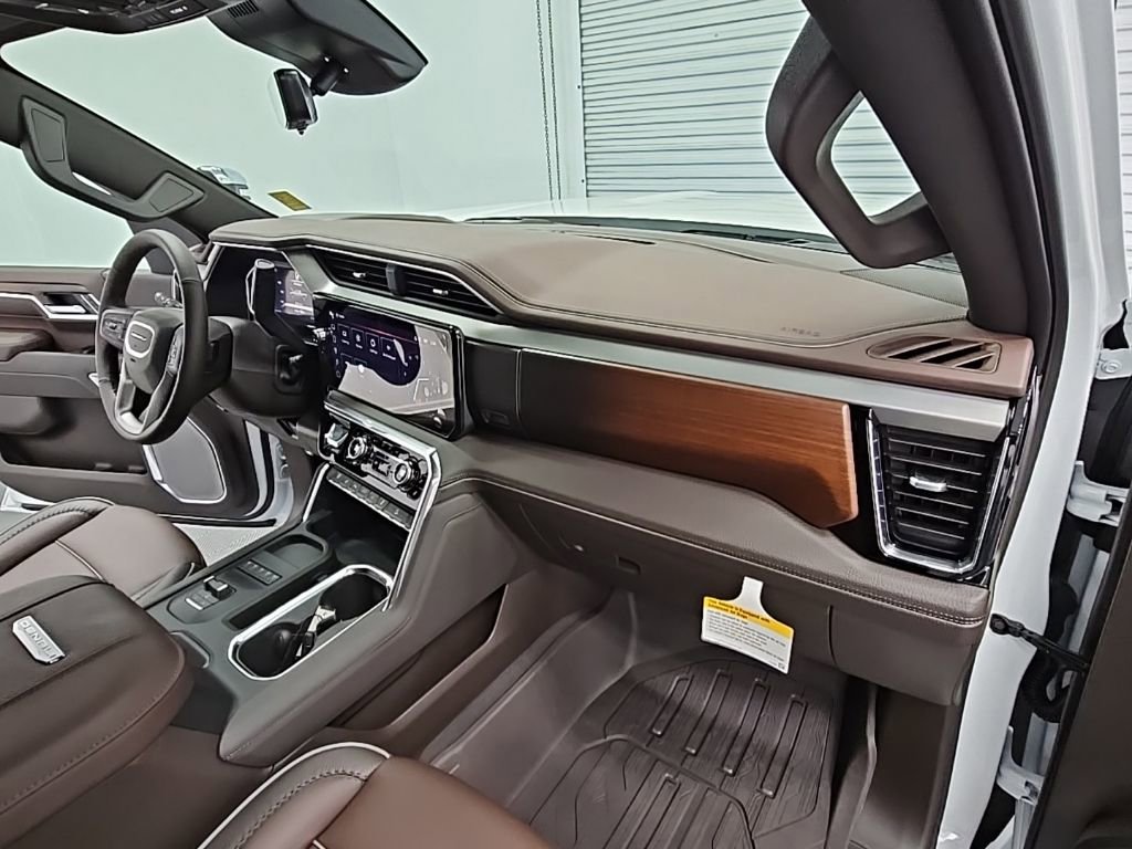 New 2026 GMC Sierra 2500 Denali w/ Denali Reserve Package image 39