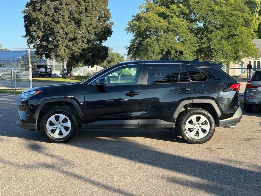 Used 2024 Toyota RAV4 LE image 5