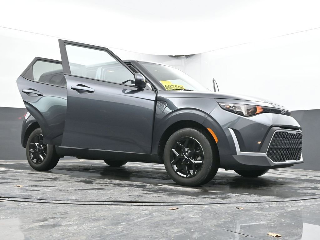 Used 2025 Kia Soul LX w/ LX Technology Package image 86