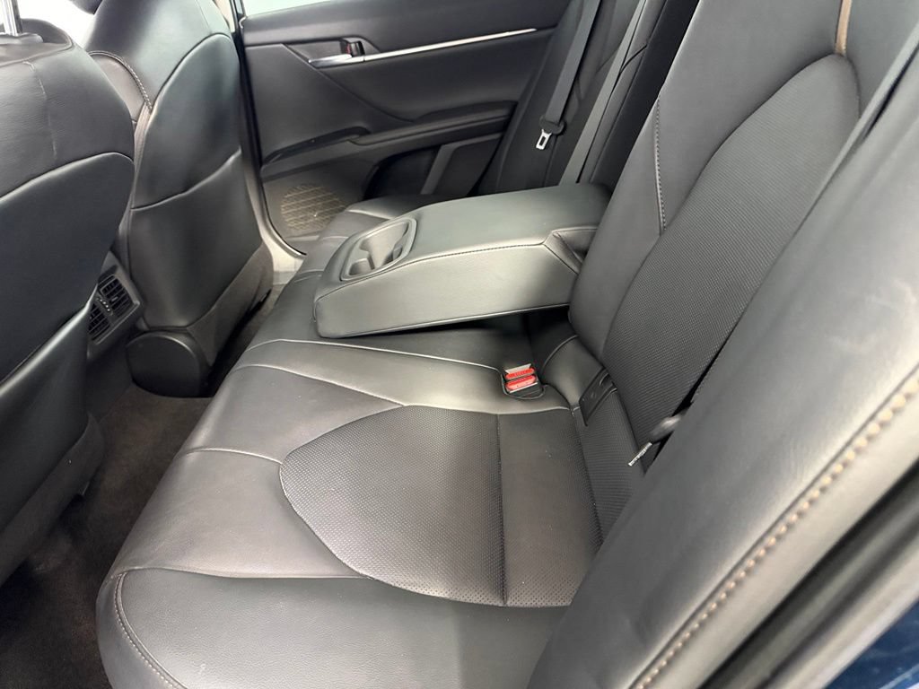 Used 2020 Toyota Camry XLE w/ Carpet Mat Package FWD image 25
