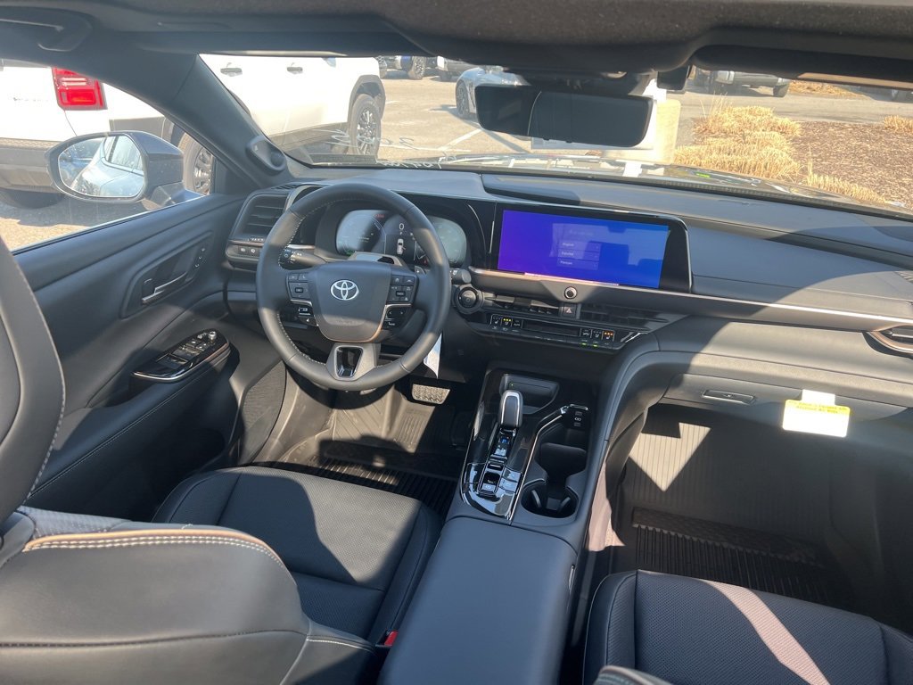 New 2025 Toyota Crown Signia image 13