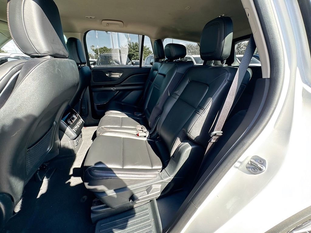 Used 2023 Lincoln Aviator 2WD image 25