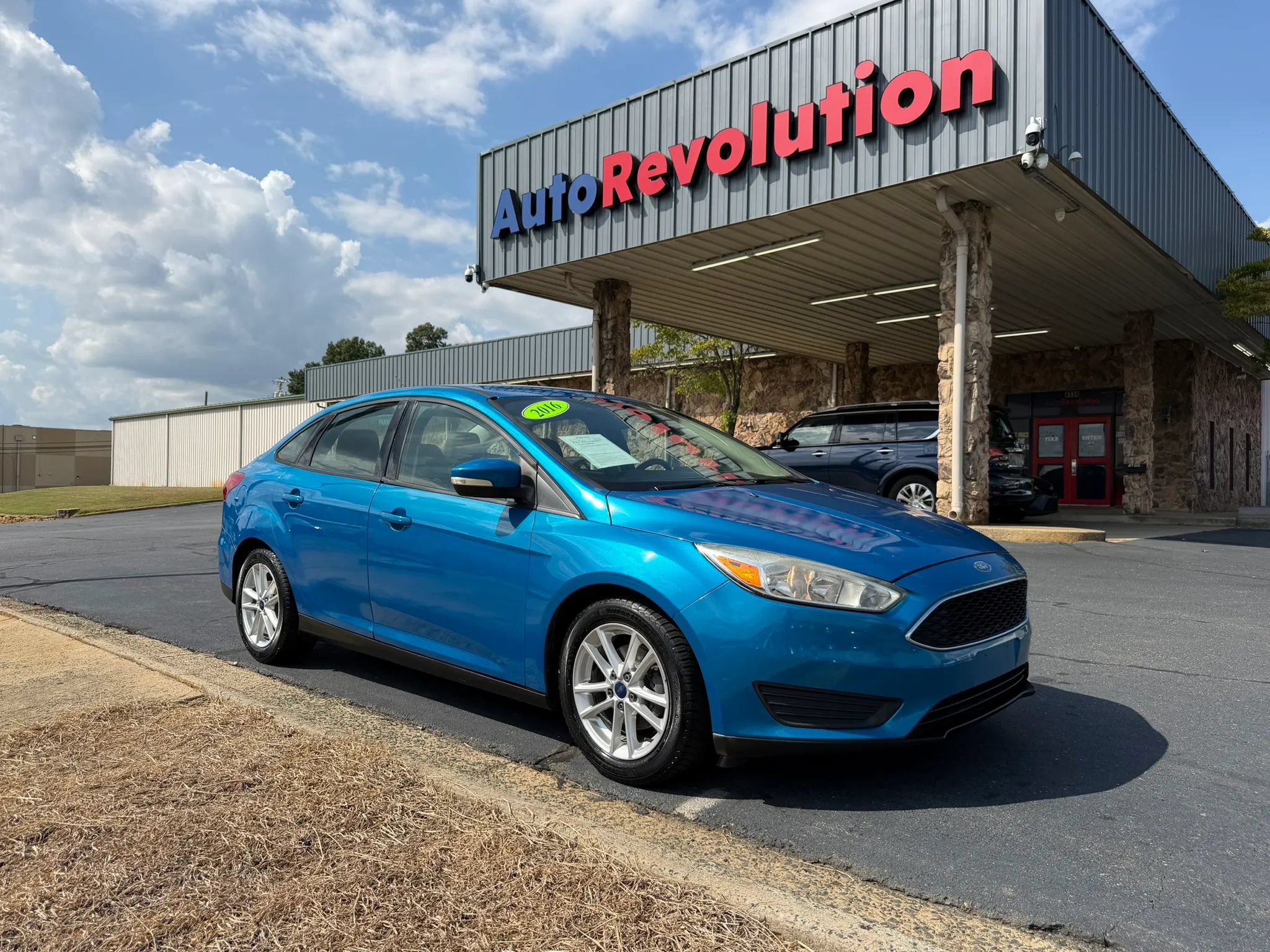 Used 2016 Ford Focus SE w/ SE Cold Weather Package