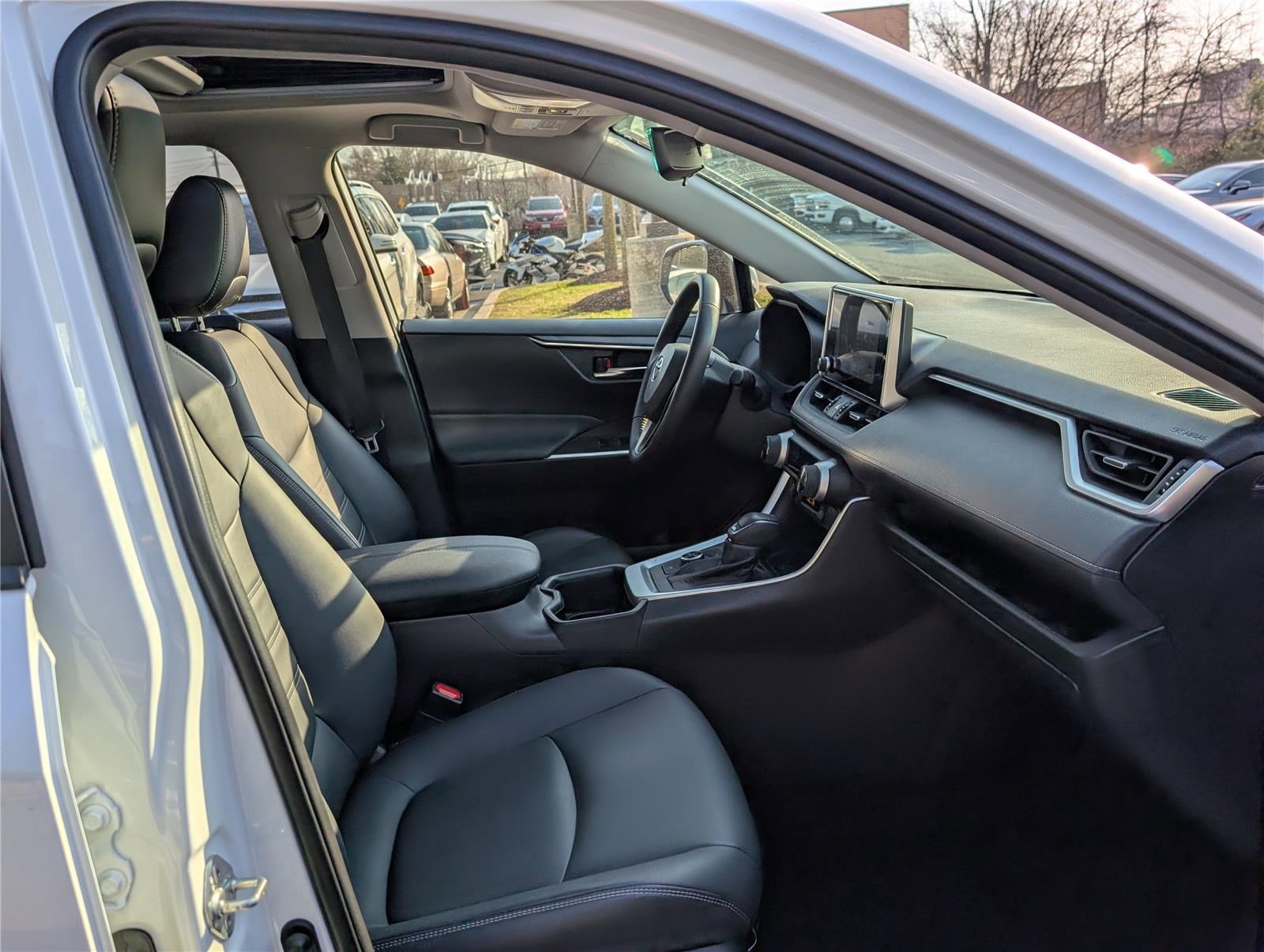 Used 2023 Toyota RAV4 XLE Premium AWD/4WD image 11