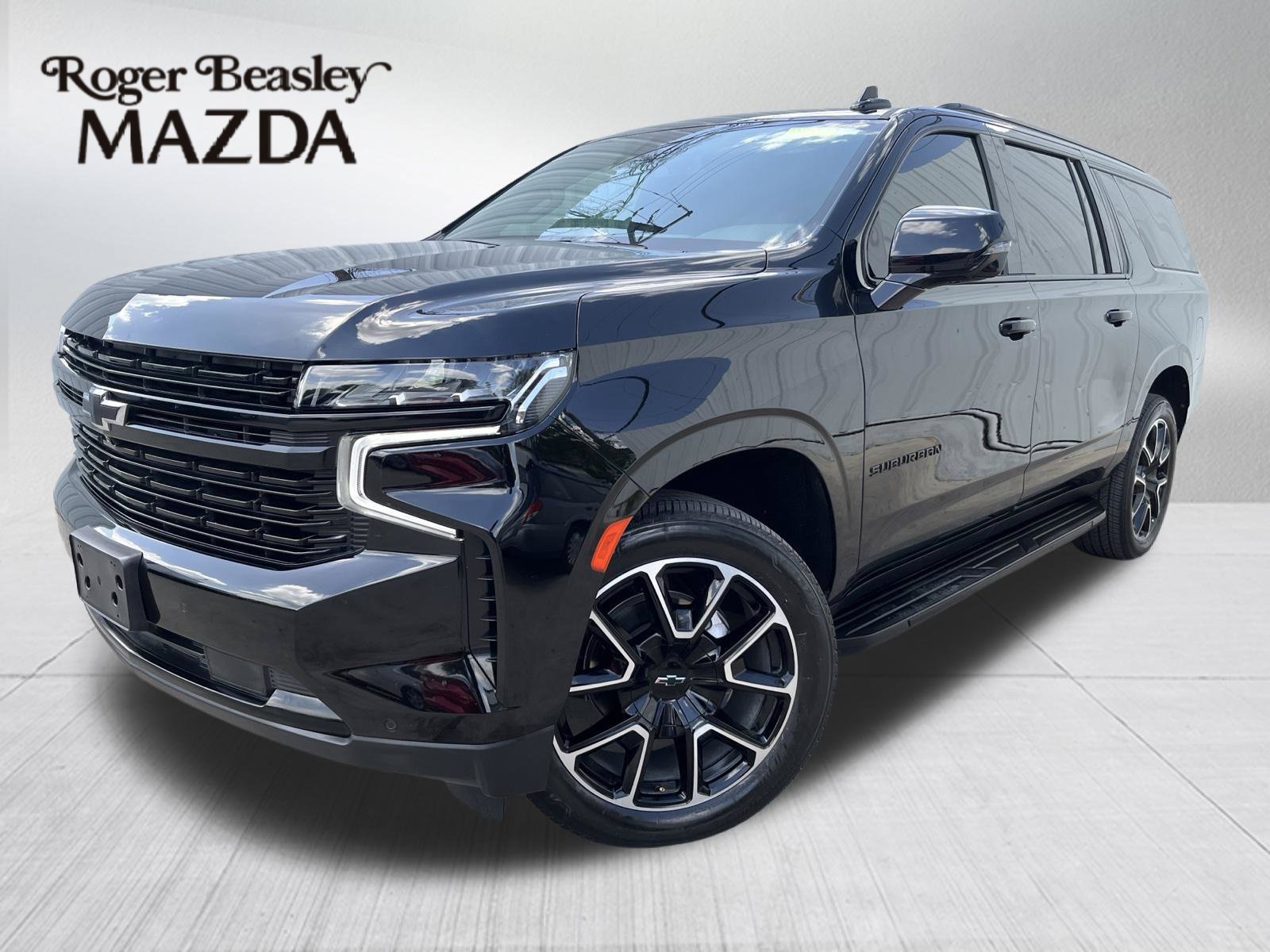 Used 2024 Chevrolet Suburban RST w/ Luxury Package RWD image 1