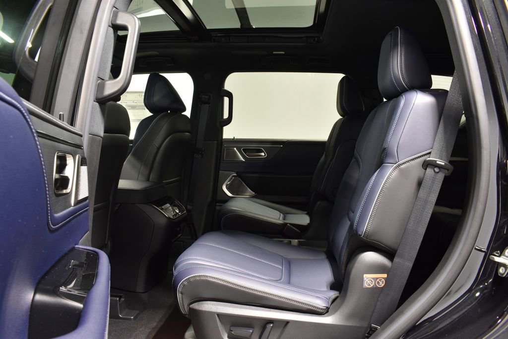 New 2026 INFINITI QX80 4WD w/ Sport Exterior Package image 28