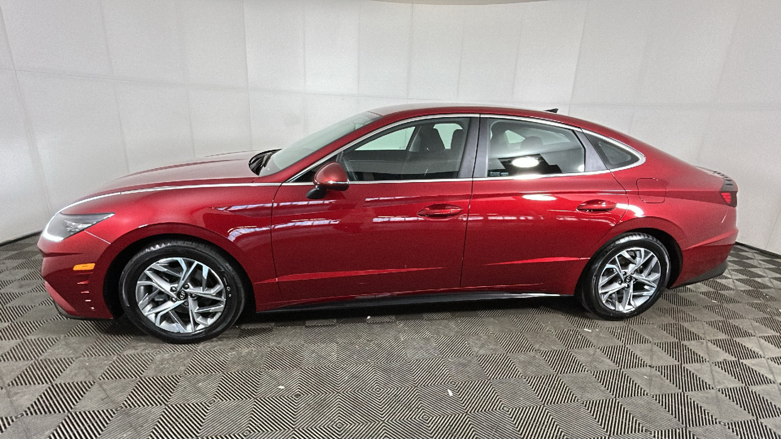 Certified 2023 Hyundai Sonata SEL FWD image 7