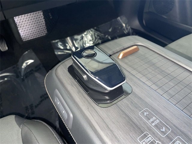 Certified 2024 Nissan Ariya FWD image 31