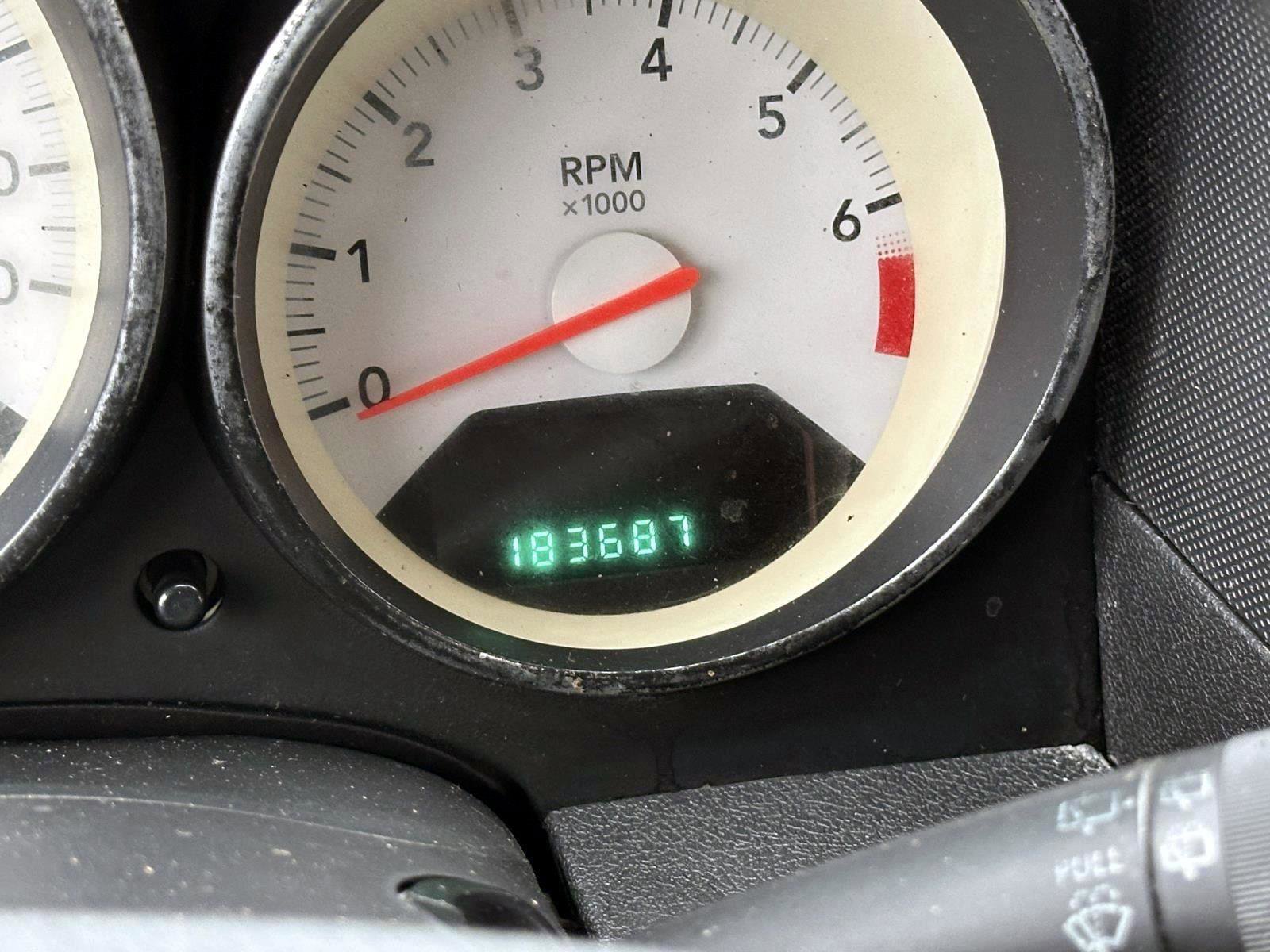 Used 2009 Dodge Caliber SXT w/ SXT Sport Plus Group image 18