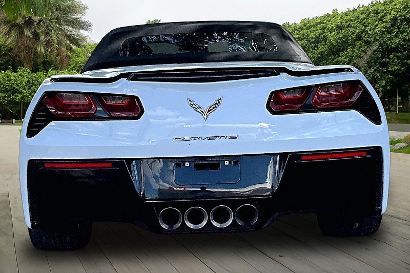 Used 2016 Chevrolet Corvette Stingray Convertible w/ 3LT Preferred Equipment Group RWD image 3