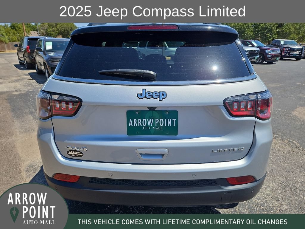 Used 2025 Jeep Compass Limited AWD/4WD image 10