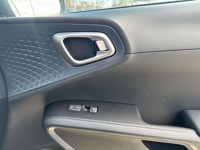 New 2025 Kia Soul EX image 16