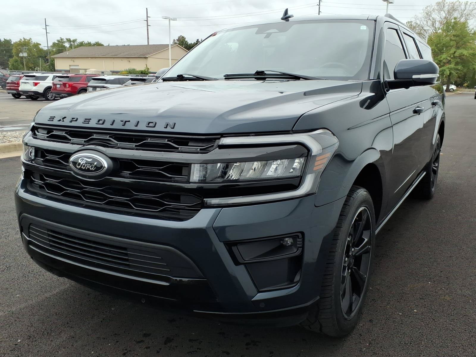 Certified 2024 Ford Expedition Max Limited AWD/4WD image 3