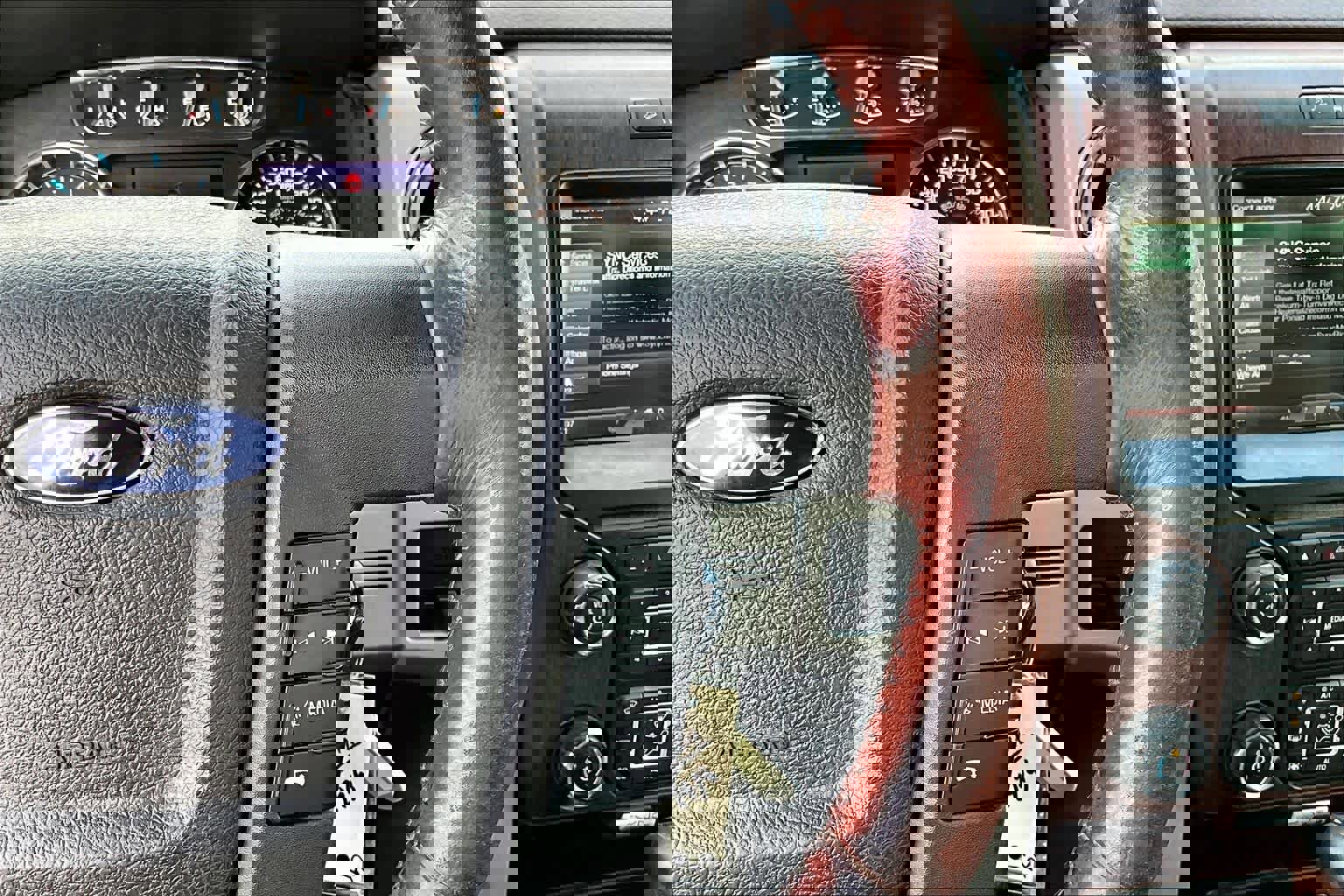 Used 2013 Ford F150 King Ranch w/ King Ranch Luxury Pkg AWD/4WD image 24