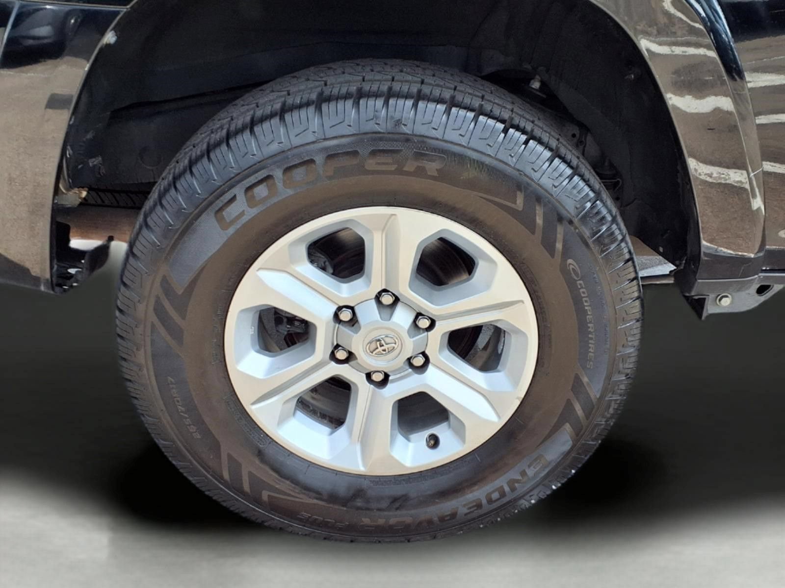 Used 2023 Toyota 4Runner SR5 RWD image 9