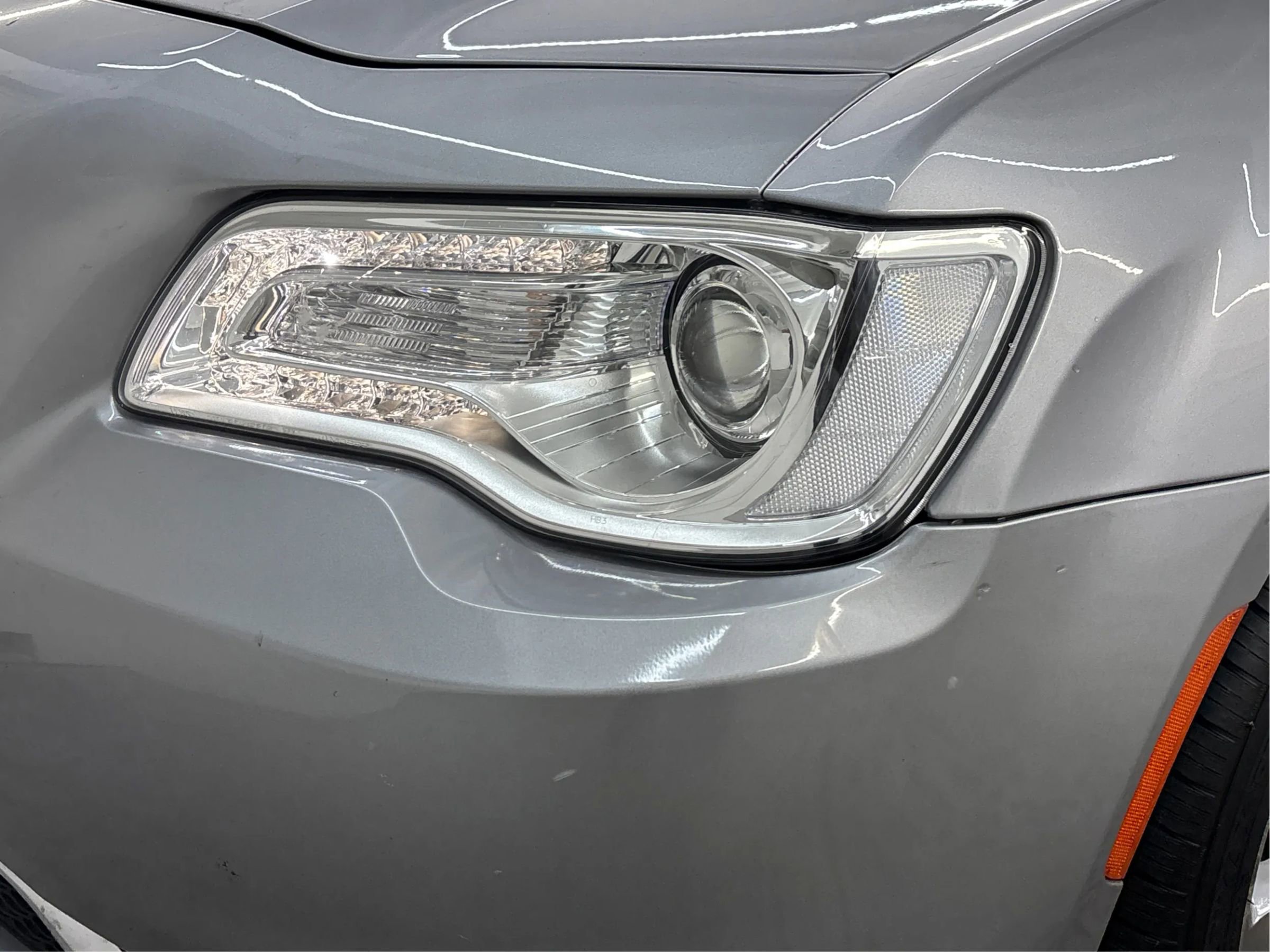 Used 2017 Chrysler 300 C image 34