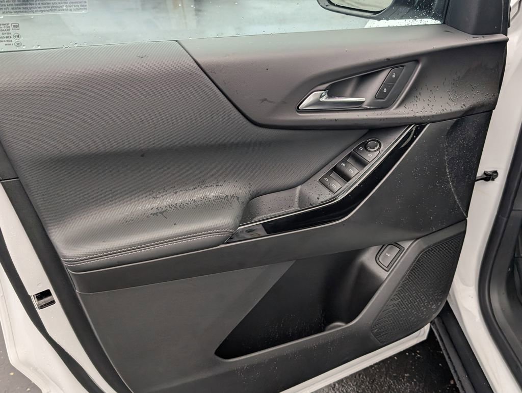 New 2026 Chevrolet Equinox LT w/ Convenience Package II image 14