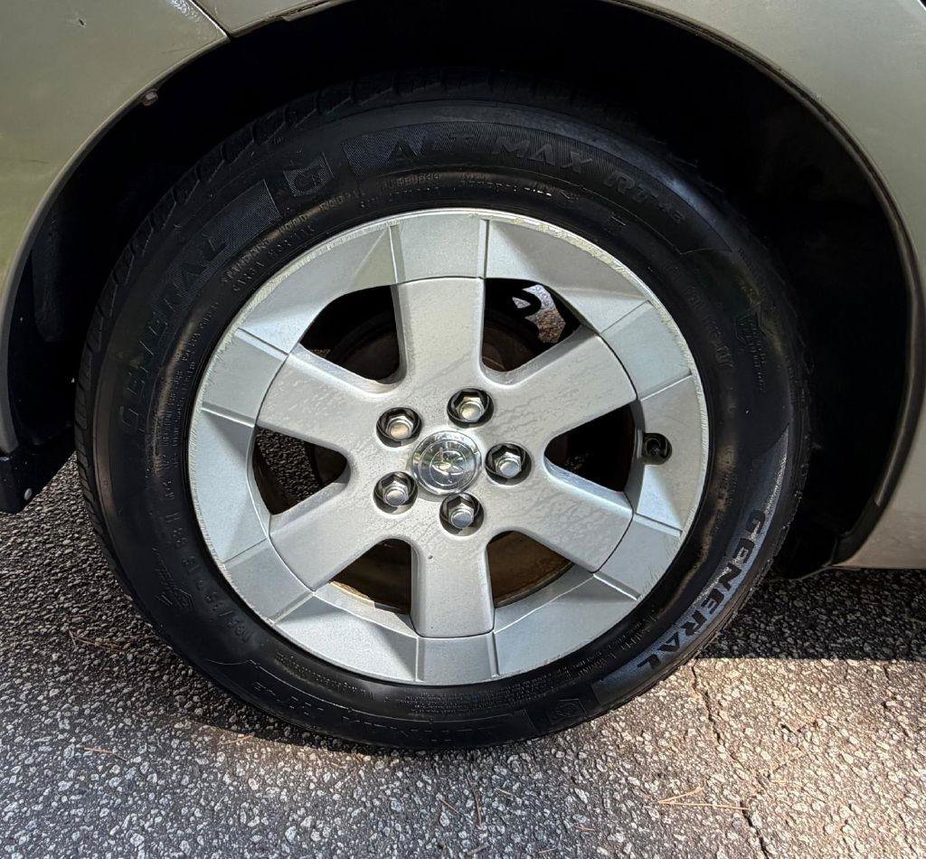 Used 2007 Toyota Prius w/ Pkg 2 FWD image 39