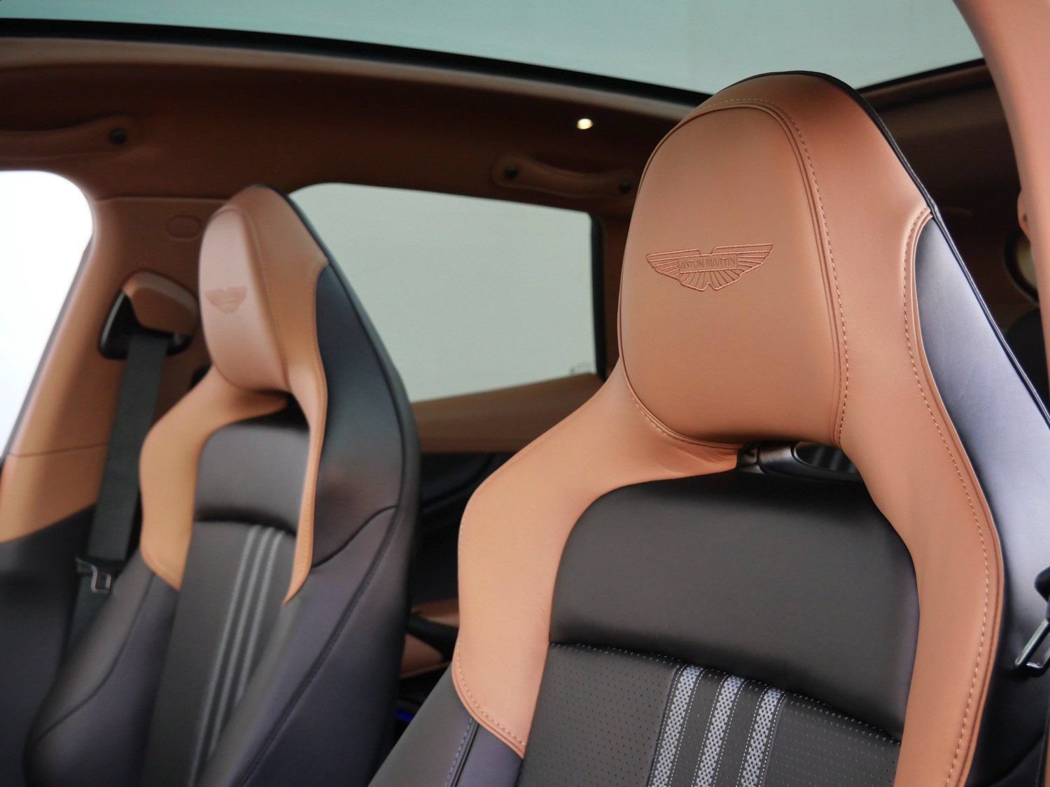 New 2026 Aston Martin DBX 707 AWD/4WD image 5
