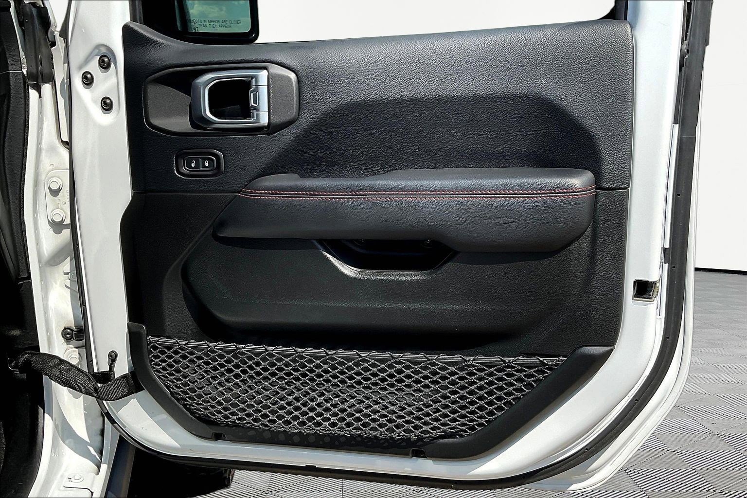 Used 2018 Jeep Wrangler Unlimited Rubicon AWD/4WD image 29