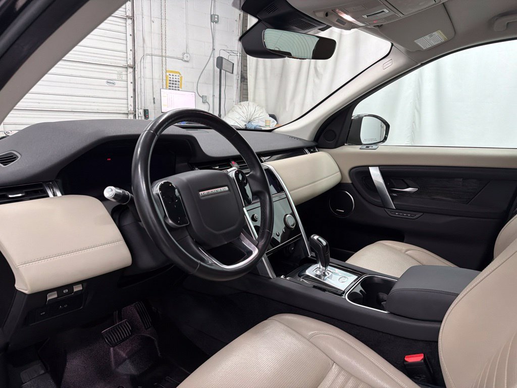 Used 2020 Land Rover Discovery Sport SE AWD/4WD image 14