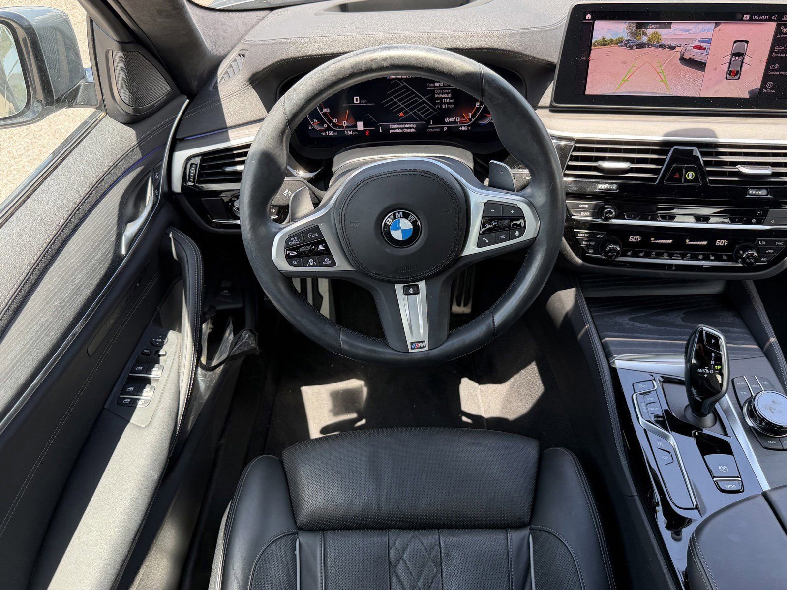 Used 2023 BMW M550i xDrive w/ Dynamic Handling Package AWD/4WD image 15